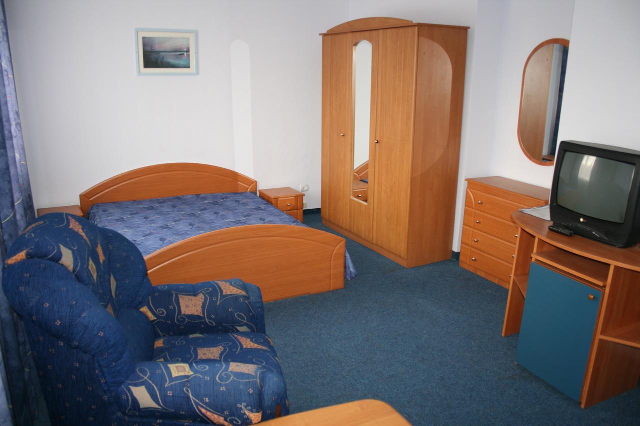 Zhovtnevyi Hotel Vinnicja Kültér fotó