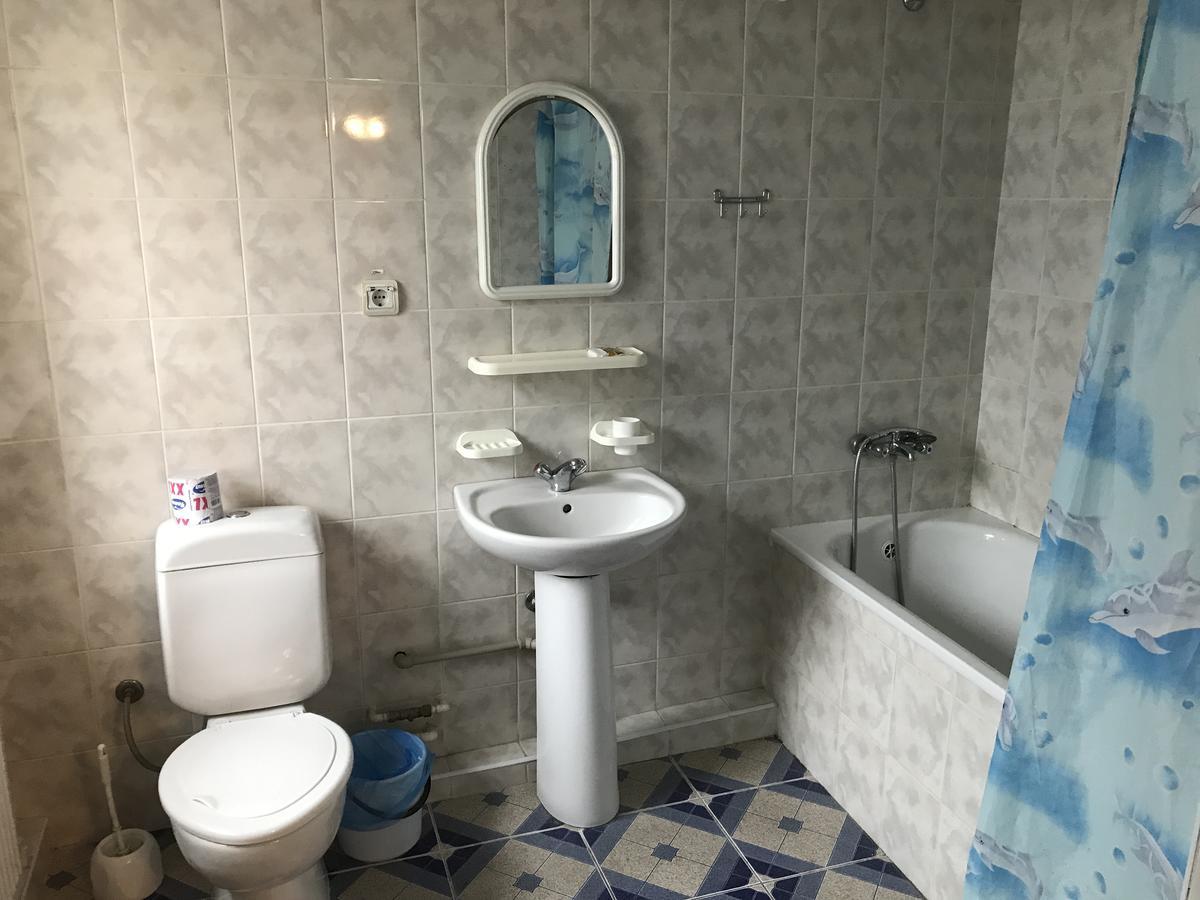 Zhovtnevyi Hotel Vinnicja Kültér fotó
